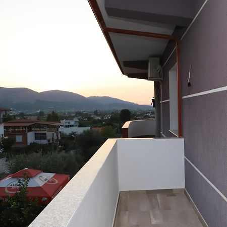 Georgemishel Guest House Berat Ngoại thất bức ảnh