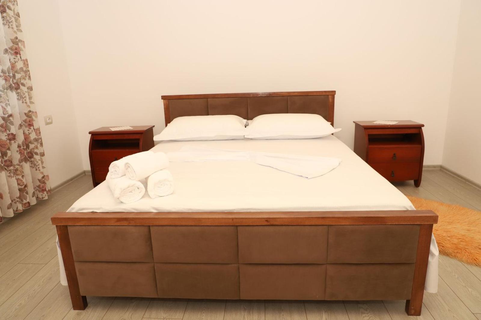 Georgemishel Guest House Berat Ngoại thất bức ảnh