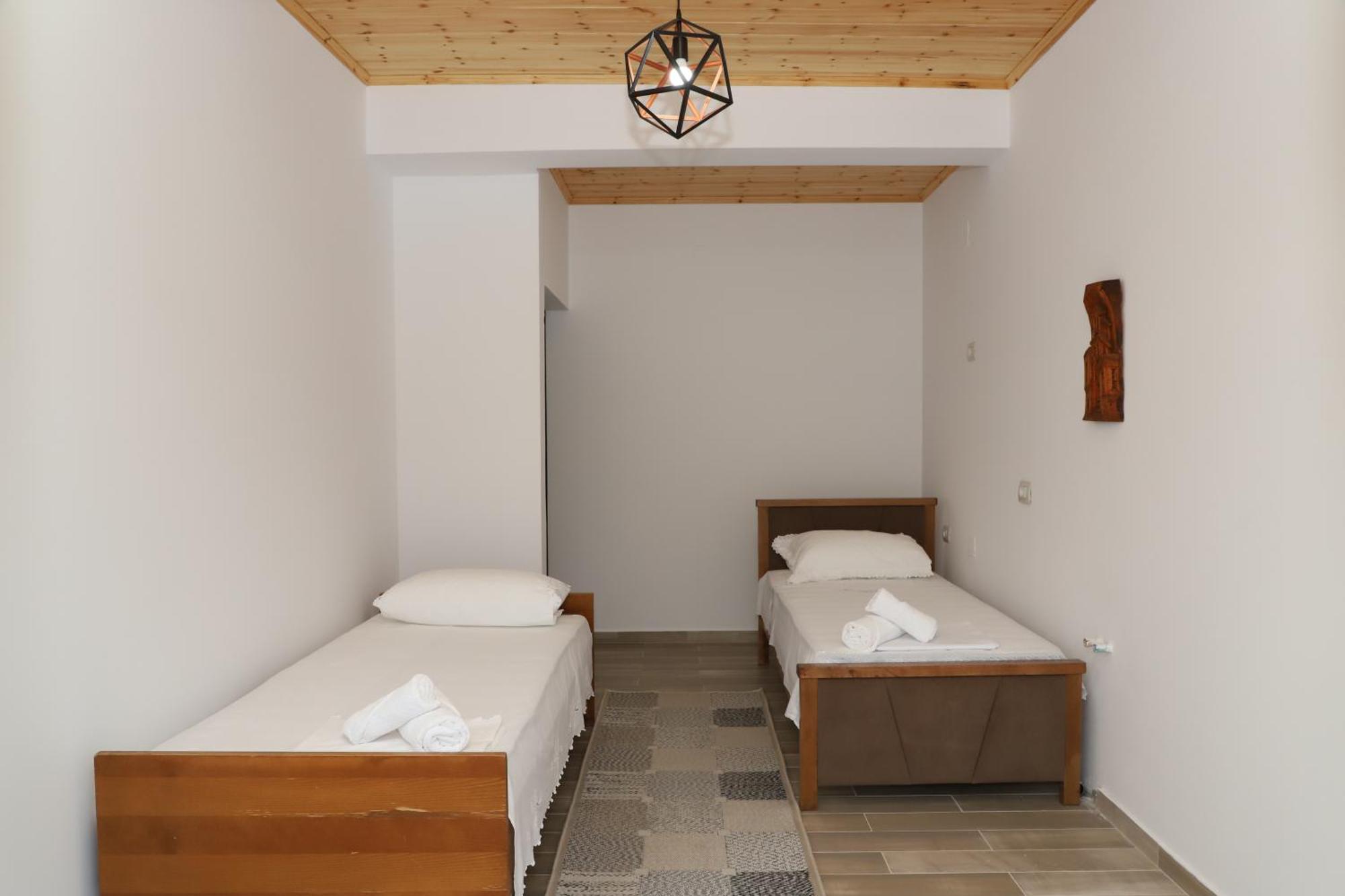 Georgemishel Guest House Berat Ngoại thất bức ảnh