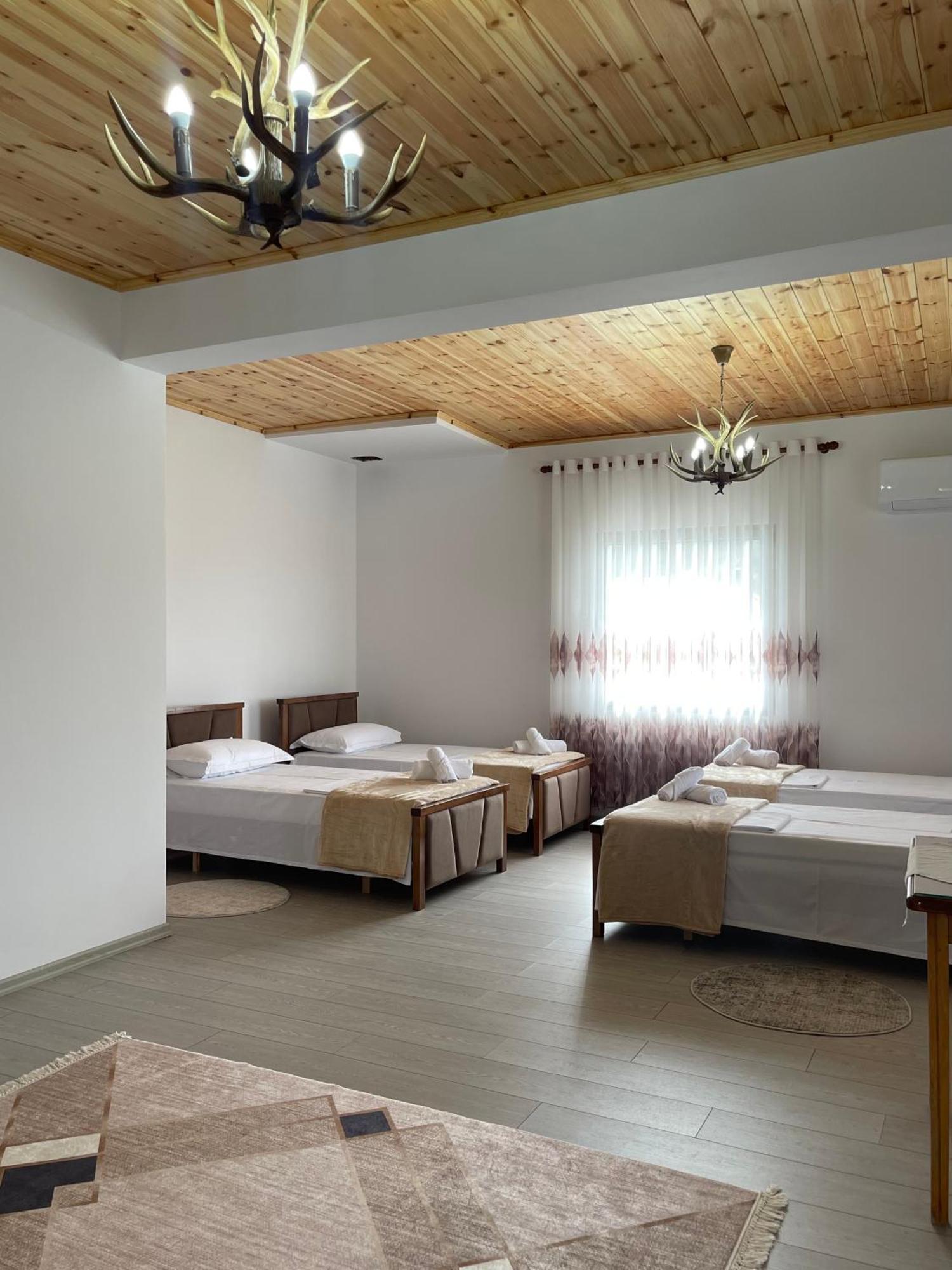 Georgemishel Guest House Berat Ngoại thất bức ảnh