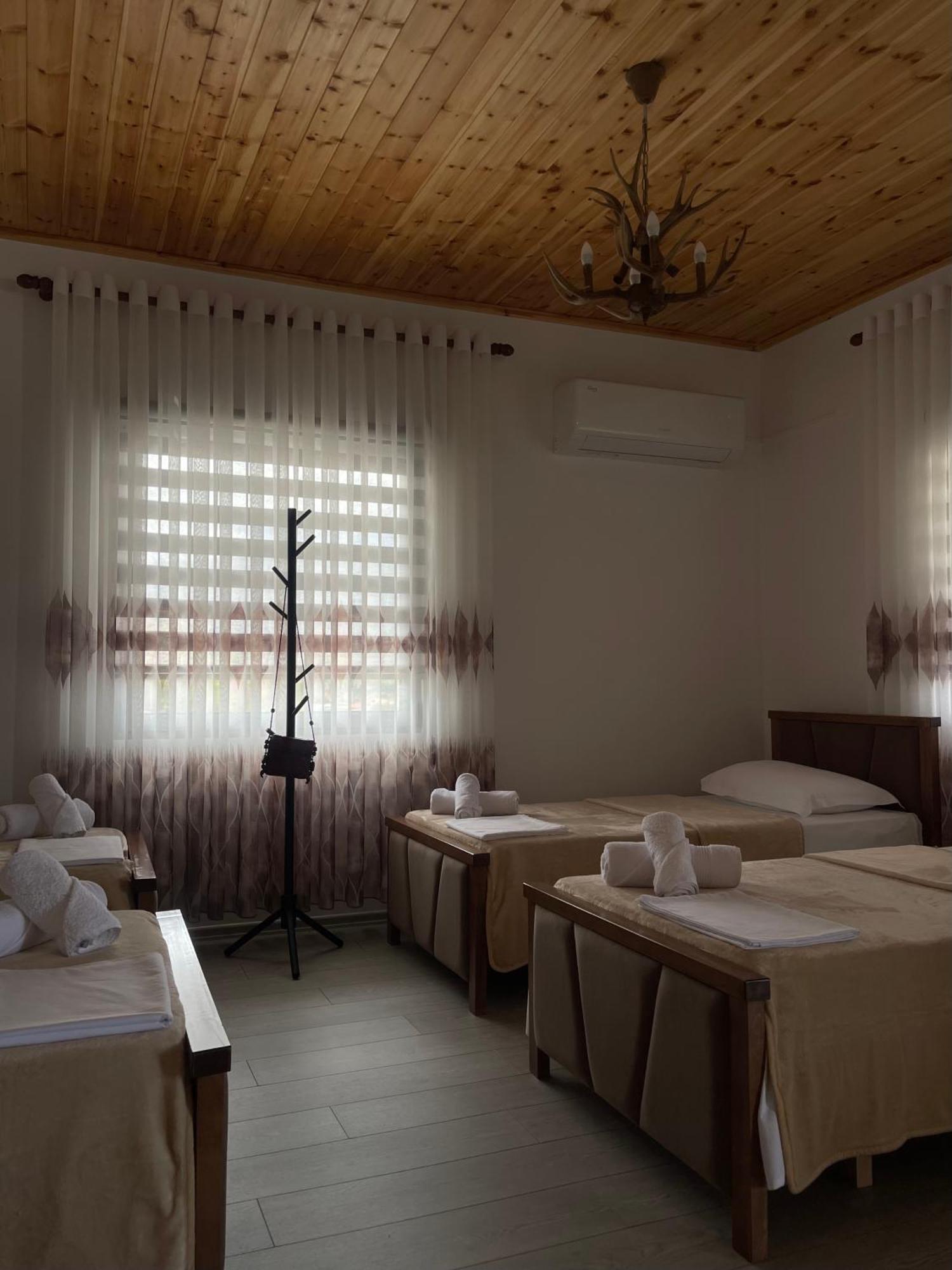 Georgemishel Guest House Berat Ngoại thất bức ảnh