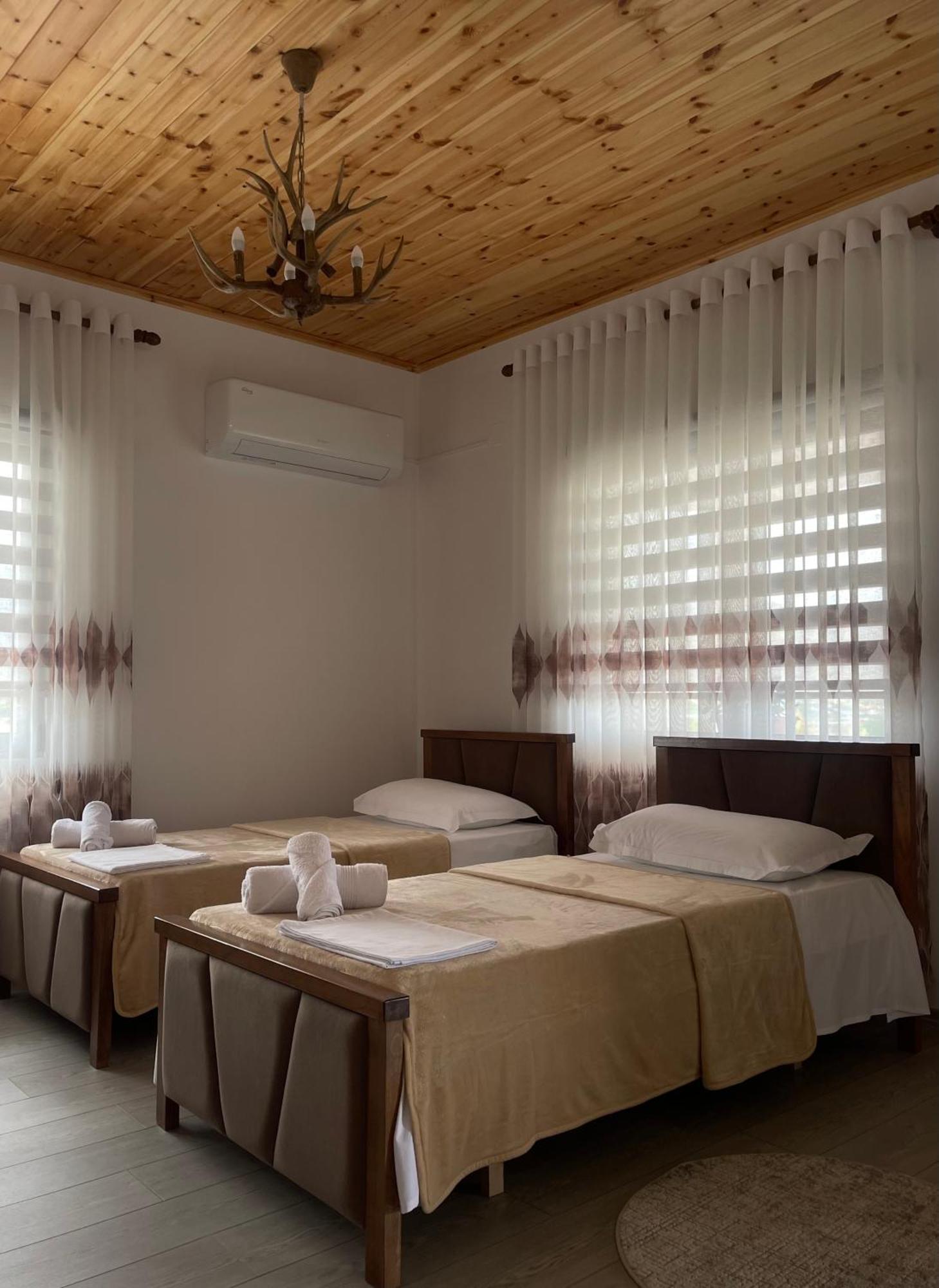Georgemishel Guest House Berat Ngoại thất bức ảnh